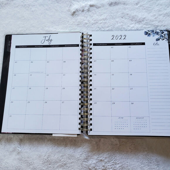 The Paper Studio Agenda 52 18 Month Planner Dated 2022-2023 - Picture 6 of 9